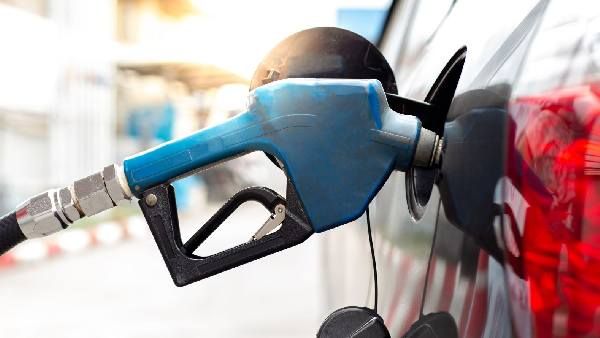 Petrol and Diesel price cut by rs 2