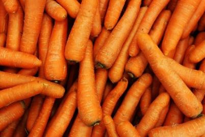 carrots-improve-eyesight.jpg