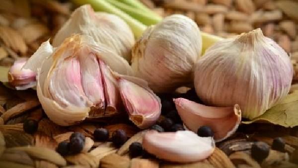 eat roasted garlic in the morning