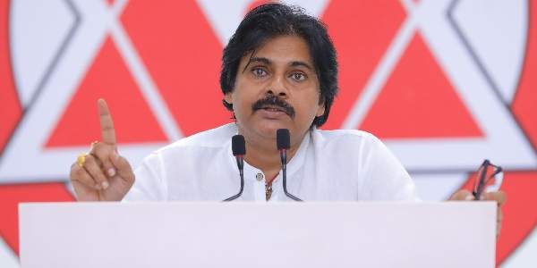 pawan kalyan on cm jagan